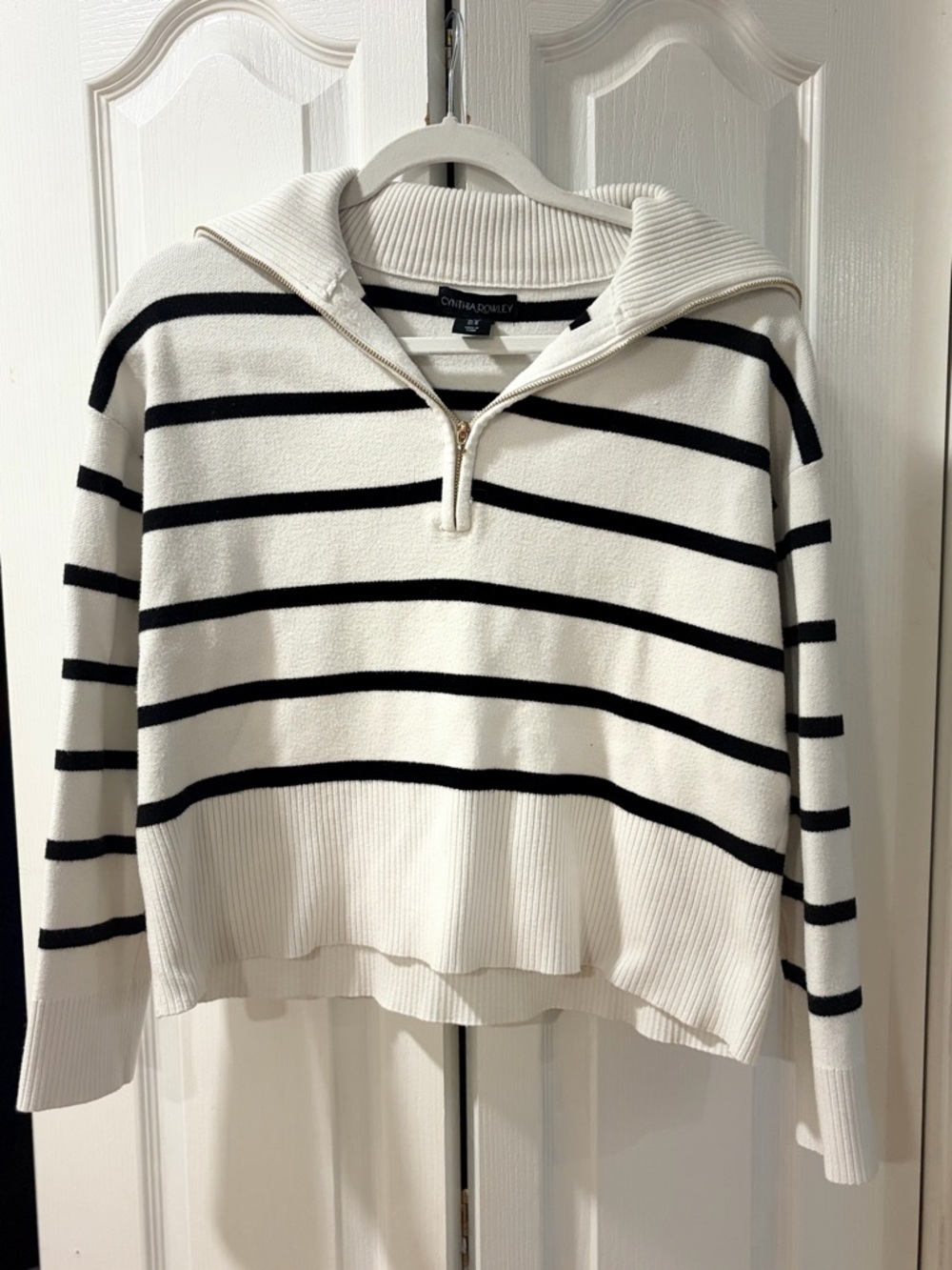 Cynthia Rowley Cream & Black Stripe Quarter Zip Sweater Coastal Preppy Chic - Picture 4 of 4